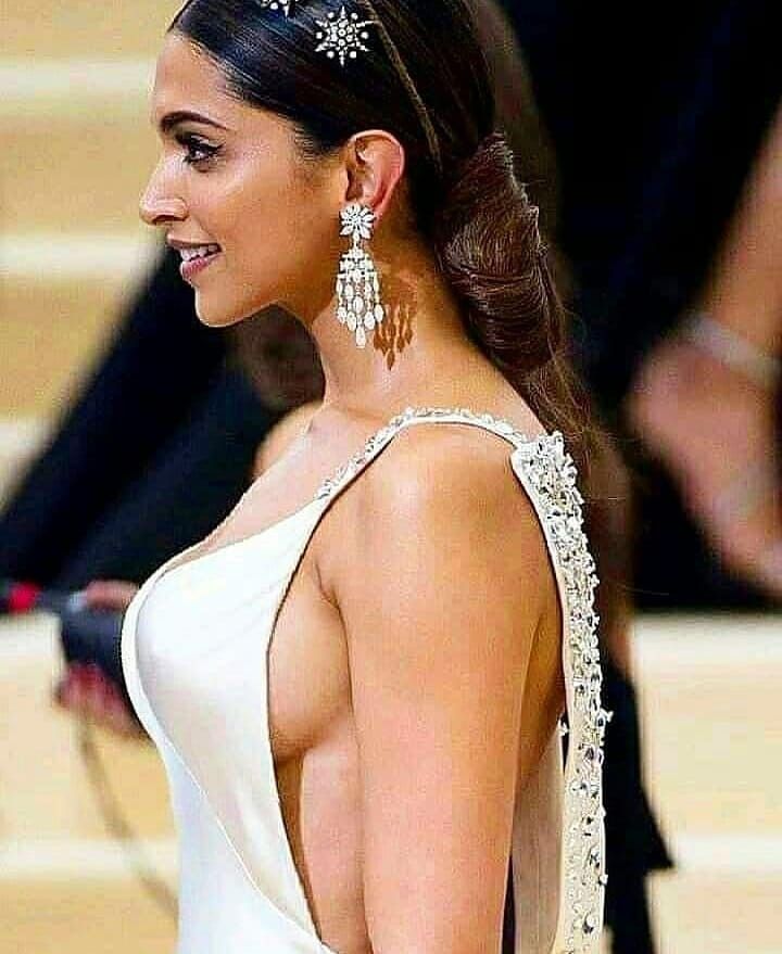 Dipika Padukone-Topless Bollywood Babes