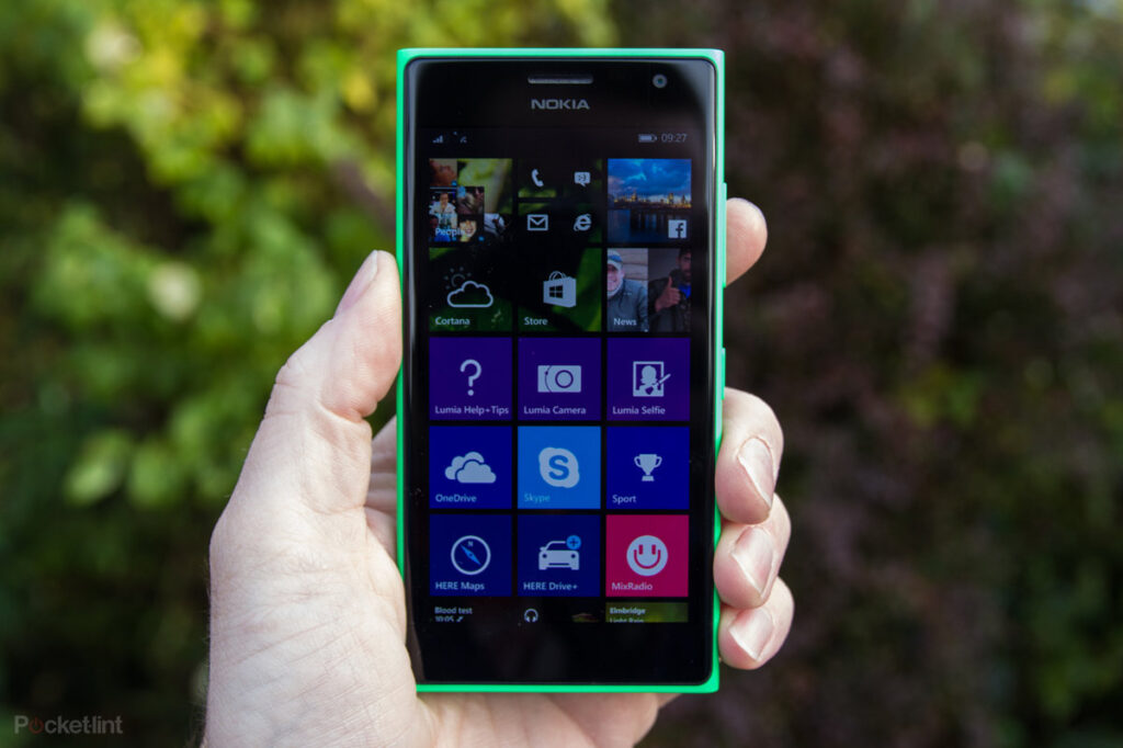 Nokia Lumia 735